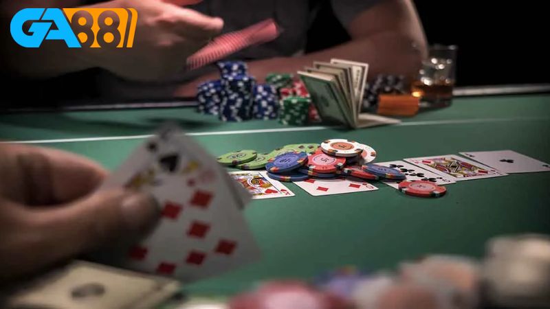 Hướng dẫn chơi Poker Texas cho mọi đối tượng