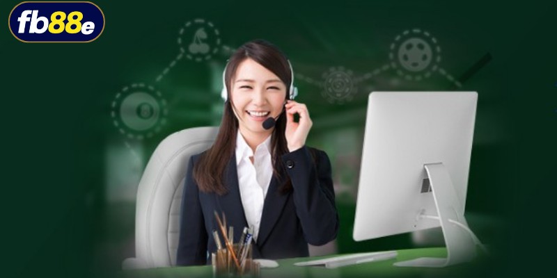 Khách hàng liên hệ FB88 qua đường dây nóng tiện lợi
